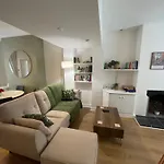 Stylish Home In Harborne, Birmingham