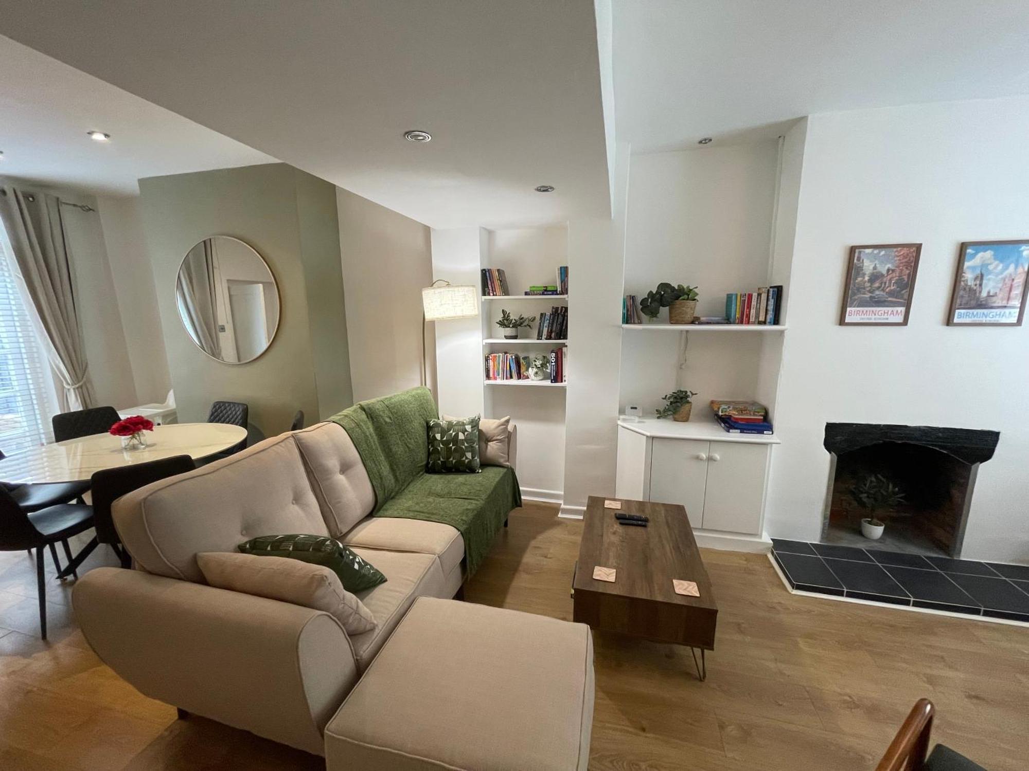 Stylish Home In Harborne, Birmingham Holiday home *